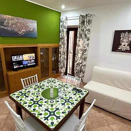 Apartment Shore House - 100m To Sea *